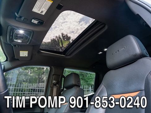 Used 2024 GMC Sierra 1500 AT4 w/ Technology Package AWD/4WD image 12