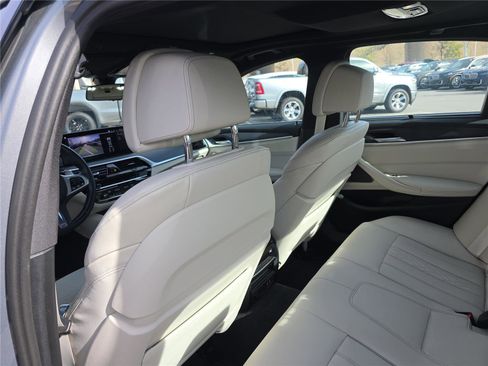 Certified 2023 BMW 540i xDrive w/ Executive Package image 16