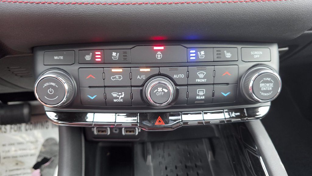 New 2027 Dodge Durango R/T w/ Blacktop Redline Package AWD/4WD image 37