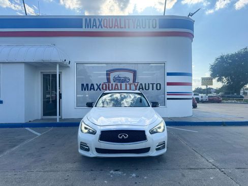 Used 2017 INFINITI Q50 3.0t Premium w/ 3.0T Premium Plus Package RWD image 9
