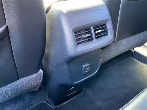 Used 2019 Chevrolet Equinox Premier image 33