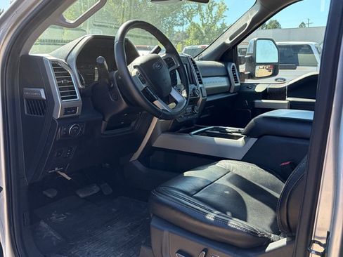 Used 2017 Ford F350 Lariat w/ Lariat Ultimate Package AWD/4WD image 17