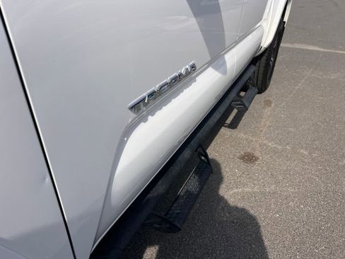 Used 2019 Toyota Tacoma TRD Sport w/ Technology Package RWD image 35