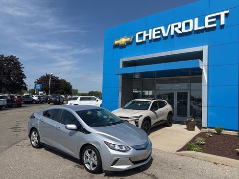 Used 2016 Chevrolet Volt LT FWD image 1