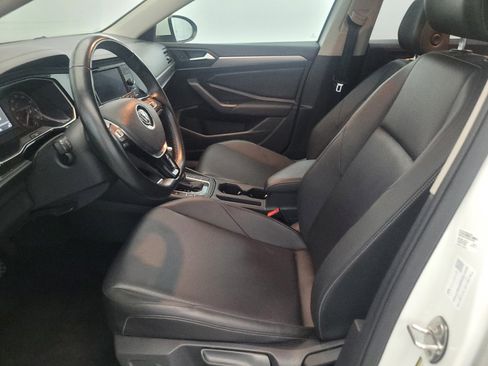 Used 2019 Volkswagen Jetta SE FWD image 17