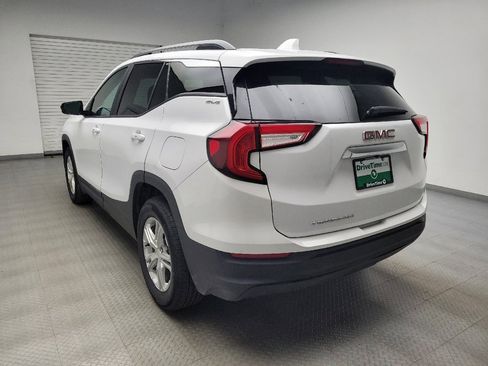 Used 2022 GMC Terrain SLE w/ Driver Convenience Package FWD image 5
