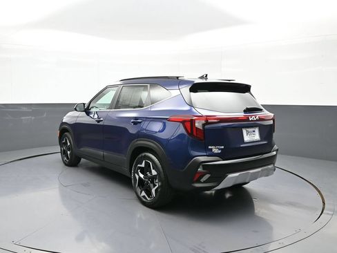 Certified 2025 Kia Seltos EX AWD/4WD image 8