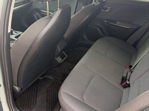Used 2025 Kia K4 LXS FWD image 2