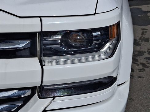 Used 2018 Chevrolet Silverado 1500 LTZ Z71 w/ LTZ Plus Package image 9