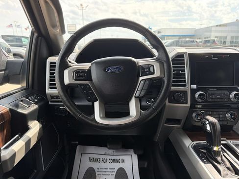 Used 2015 Ford F150 Lariat w/ Equipment Group 502A Luxury AWD/4WD image 13