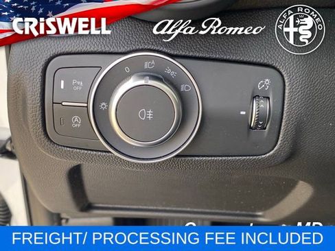 New 2025 Alfa Romeo Giulia AWD image 34