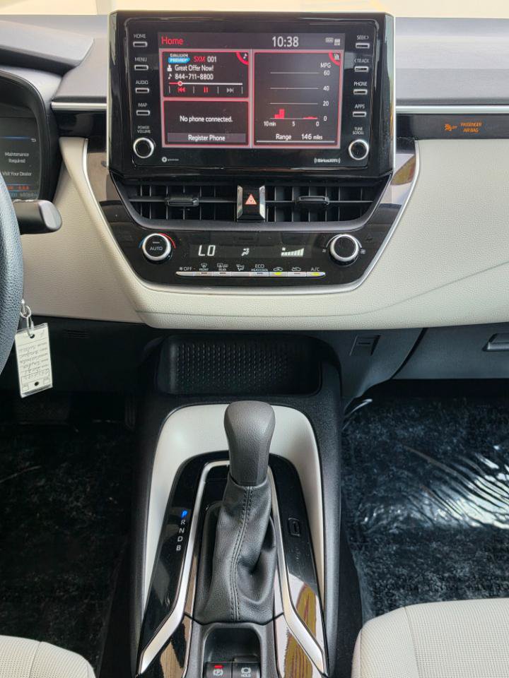 Used 2021 Toyota Corolla LE FWD image 16