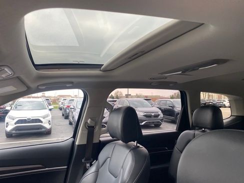 Used 2025 Kia Telluride S image 19