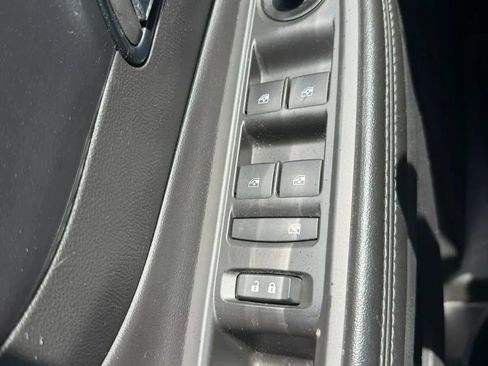 Used 2021 Buick Encore Preferred AWD/4WD image 22