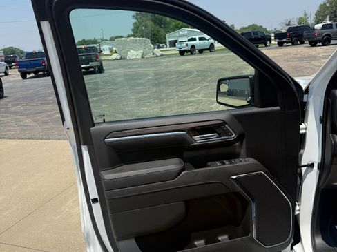 Used 2023 Chevrolet Silverado 1500 RST w/ Protection Package AWD/4WD image 41