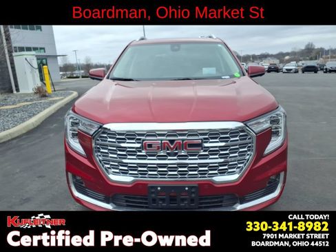 Used 2024 GMC Terrain Denali w/ Denali Premium Package AWD/4WD image 8