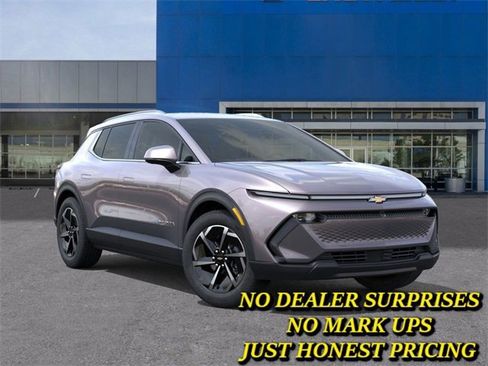 New 2026 Chevrolet Equinox EV LT image 7