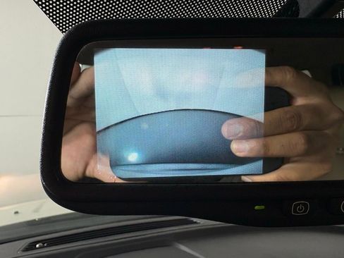 Used 2011 GMC Acadia SLT image 28