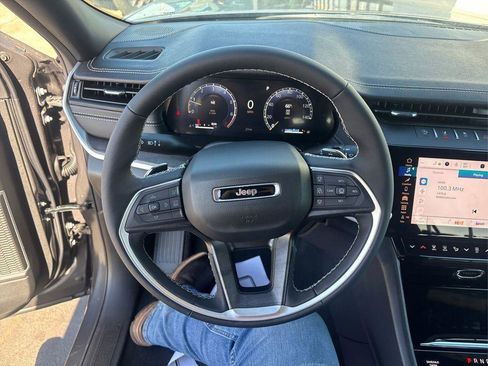 New 2026 Jeep Grand Cherokee Limited AWD/4WD image 14