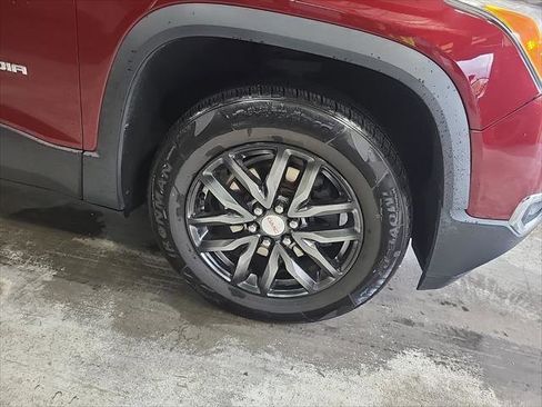 Used 2017 GMC Acadia SLT image 12