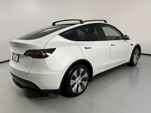 Used 2021 Tesla Model Y Long Range AWD/4WD image 10