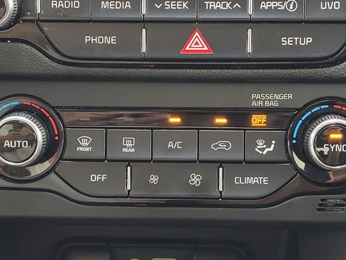 Used 2019 Kia Niro LX FWD image 25