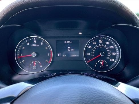 Used 2021 Kia Forte LXS FWD image 15