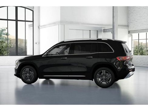 New 2026 Mercedes-Benz GLB 250 4MATIC image 32