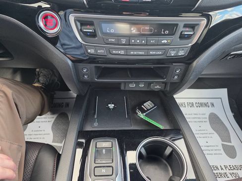 Certified 2025 Honda Ridgeline Black Edition image 15