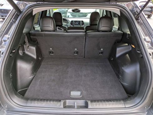 Used 2022 Jeep Cherokee Latitude Lux FWD image 14