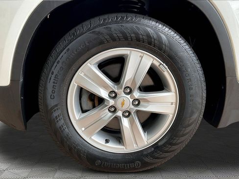 Used 2020 Chevrolet Trax LT w/ LT Convenience Package FWD image 31