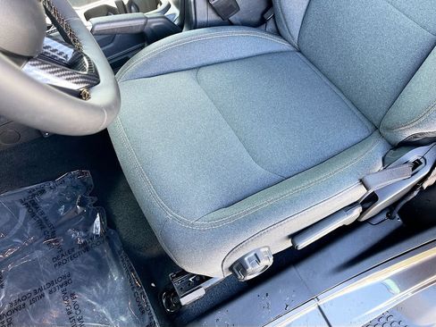 Used 2024 Jeep Wrangler Sport AWD/4WD image 18