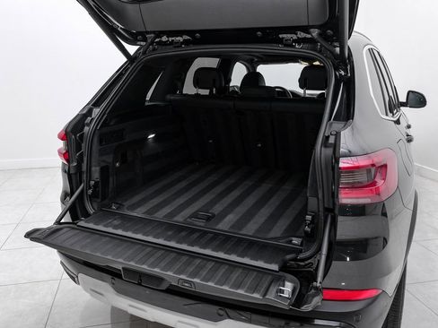 Used 2022 BMW X5 xDrive40i w/ Parking Assistance Package image 53