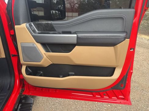 Used 2024 Ford F350 XLT w/ XLT Premium Package image 33