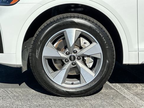 Used 2023 Audi Q5 2.0T Premium w/ Convenience Package image 26