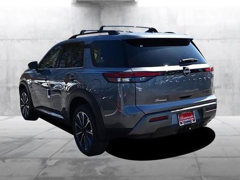 New 2026 Nissan Pathfinder Platinum image 7