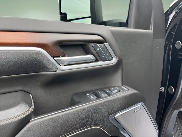 Used 2024 GMC Sierra 2500 Denali w/ Denali Reserve Package AWD/4WD image 10