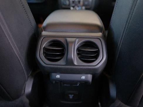 Used 2023 Jeep Wrangler Unlimited Sahara w/ Cold Weather Group AWD/4WD image 34