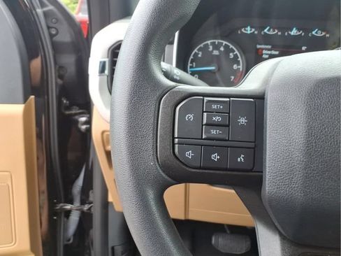 Used 2023 Ford F150 XLT AWD/4WD image 25