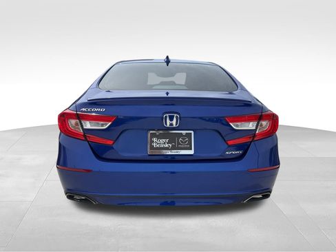 Used 2019 Honda Accord Sport image 6