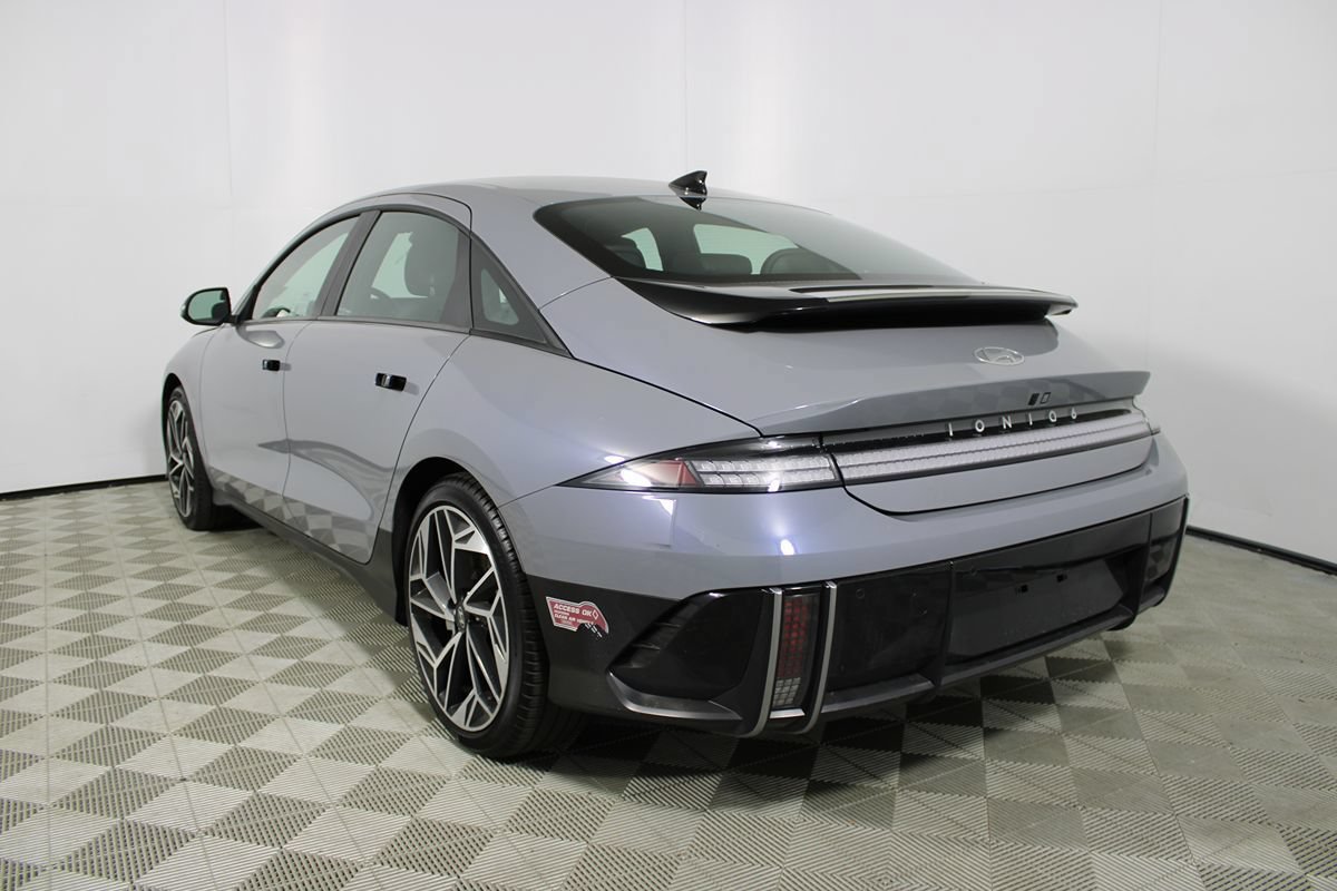 Used 2024 Hyundai Ioniq 6 SEL RWD image 4