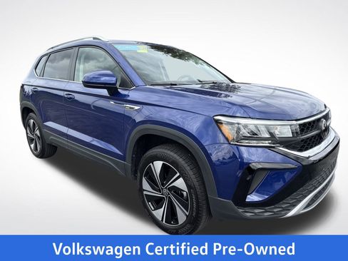 Certified 2024 Volkswagen Taos SE image 8
