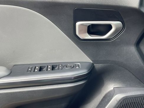 Used 2025 Kia K4 LXS image 22