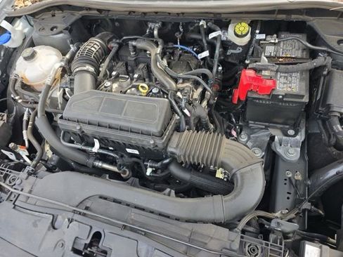 Used 2025 Ford Escape ST-Line image 18