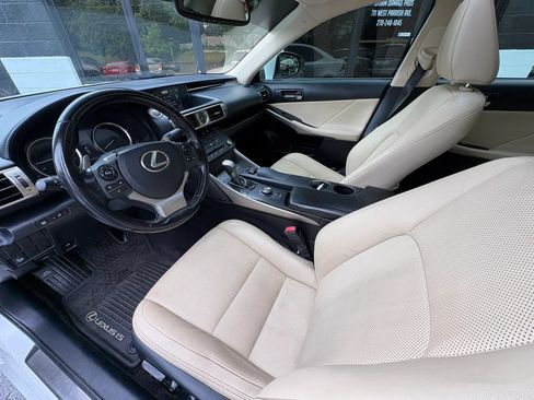 Used 2015 Lexus IS 250 AWD w/ Navigation System Package image 11