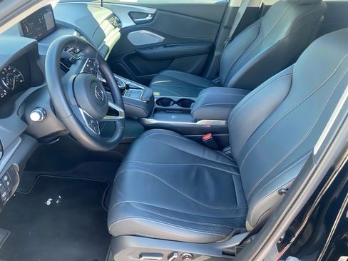 Used 2025 Acura RDX w/Technology Package image 11