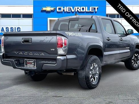 Used 2021 Toyota Tacoma TRD Off-Road image 5