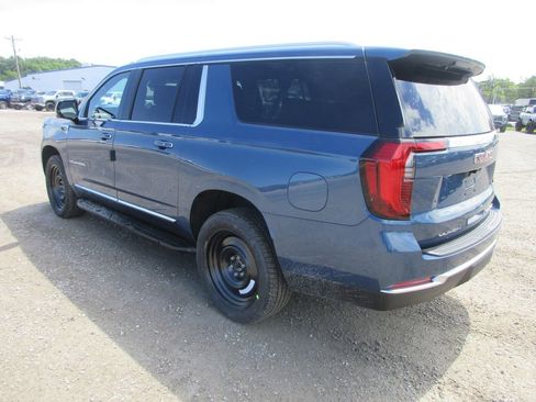 New 2026 GMC Yukon XL Elevation w/ Elevation Premium Package AWD/4WD image 6