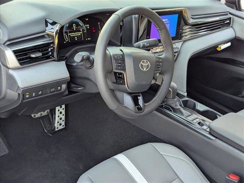 New 2026 Toyota Camry SE image 3