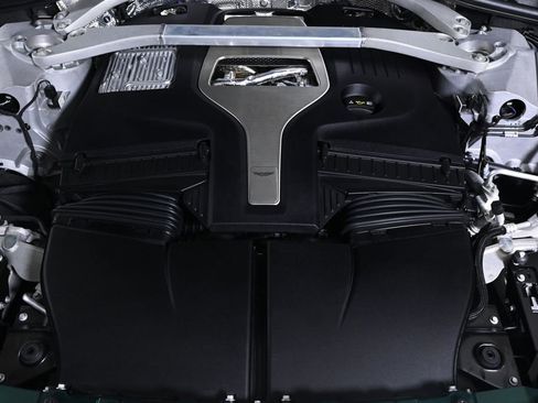 New 2026 Aston Martin DBX 707 image 25